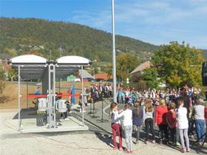 Otvoritev povezovalne ceste in avtobusnega postajališča pri Osnovni šoli Semič 4